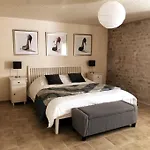 Villa Uniquely Private In The Charente