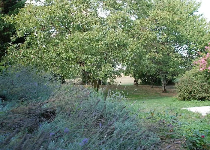 Uniquely Private In The Charente Puyreaux