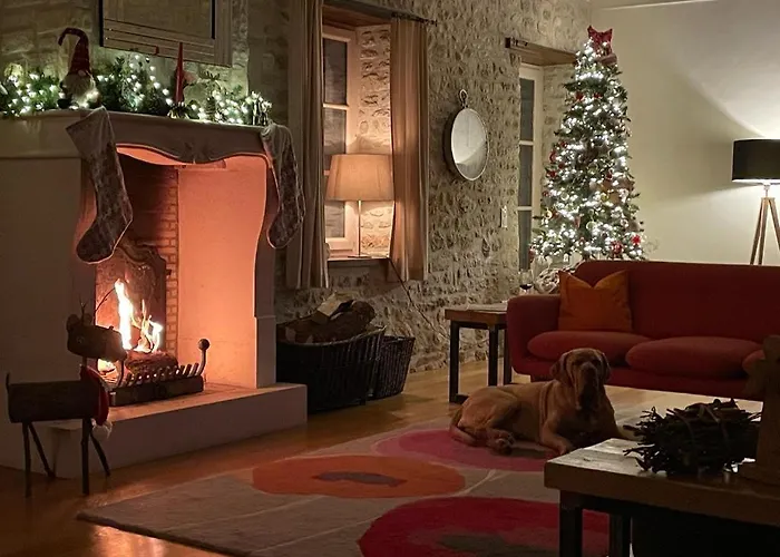 Uniquely Private In The Charente Puyreaux