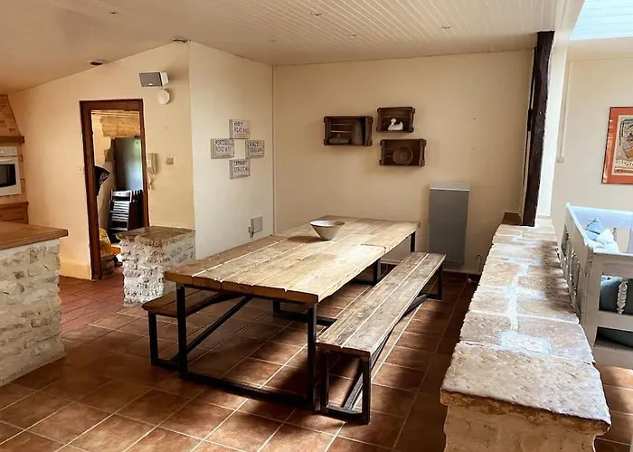 Uniquely Private In The Charente * Puyreaux